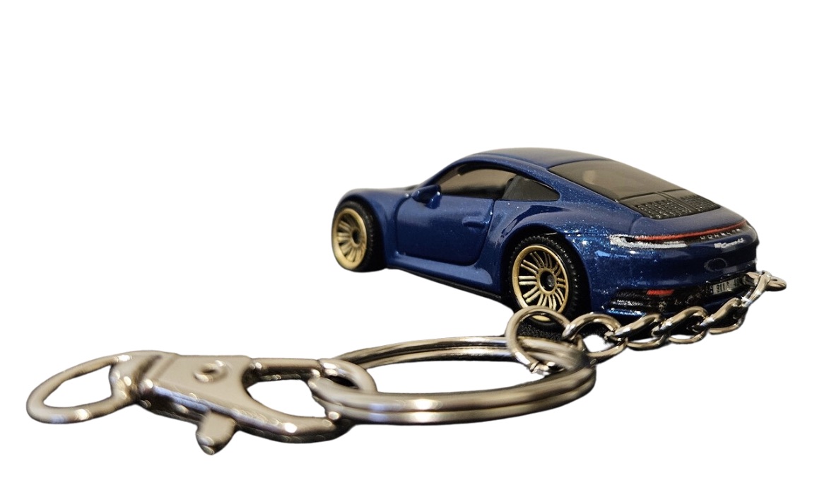 Porsche 911 Keychain - Image 5 of 5