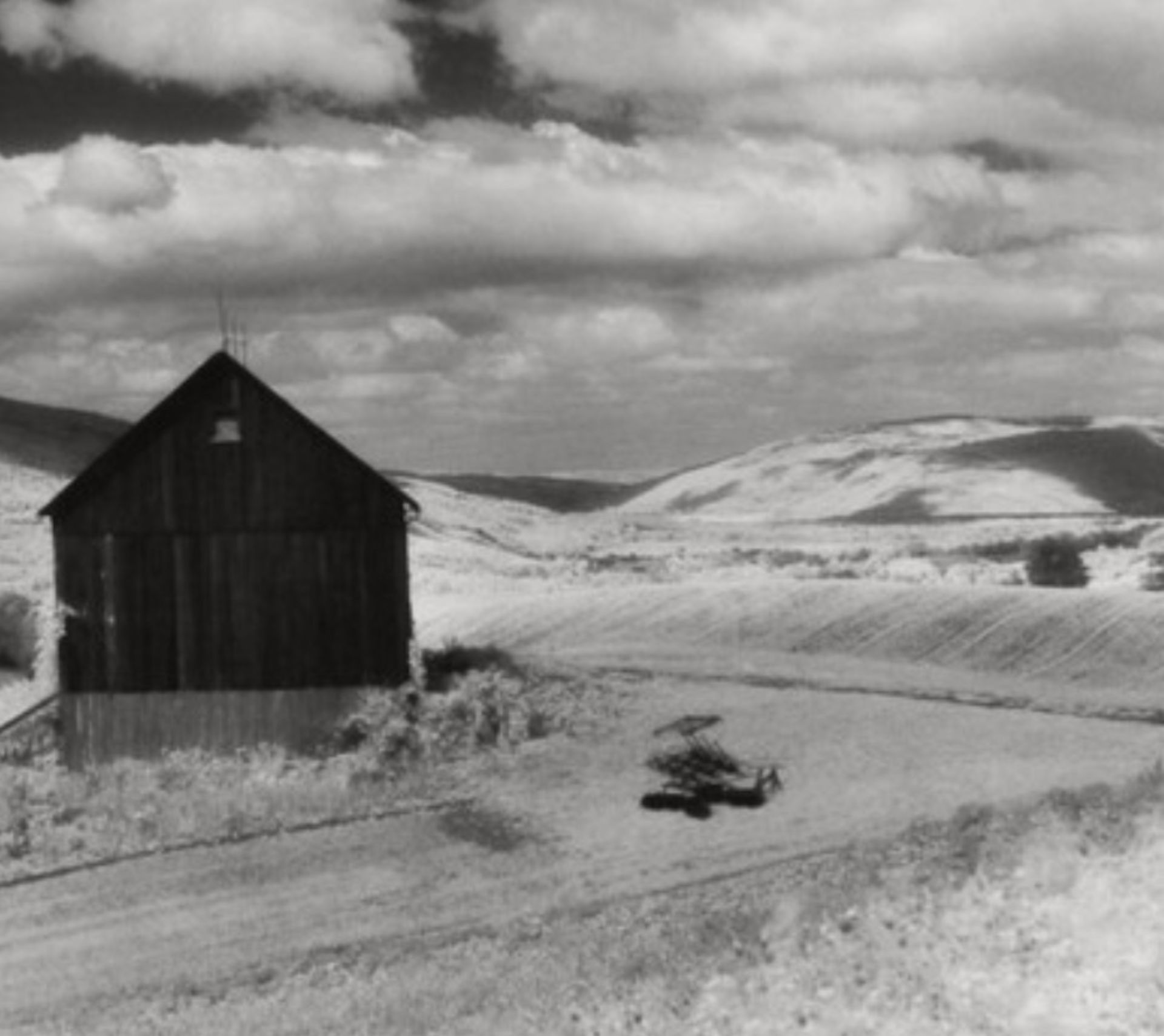 Minor White "Barn and Clouds of Naples and Dansville, 1955" Print - Bild 5 aus 5
