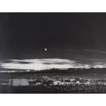 Ansel Adams - La Luna Sorge Su Hernandez, NM
