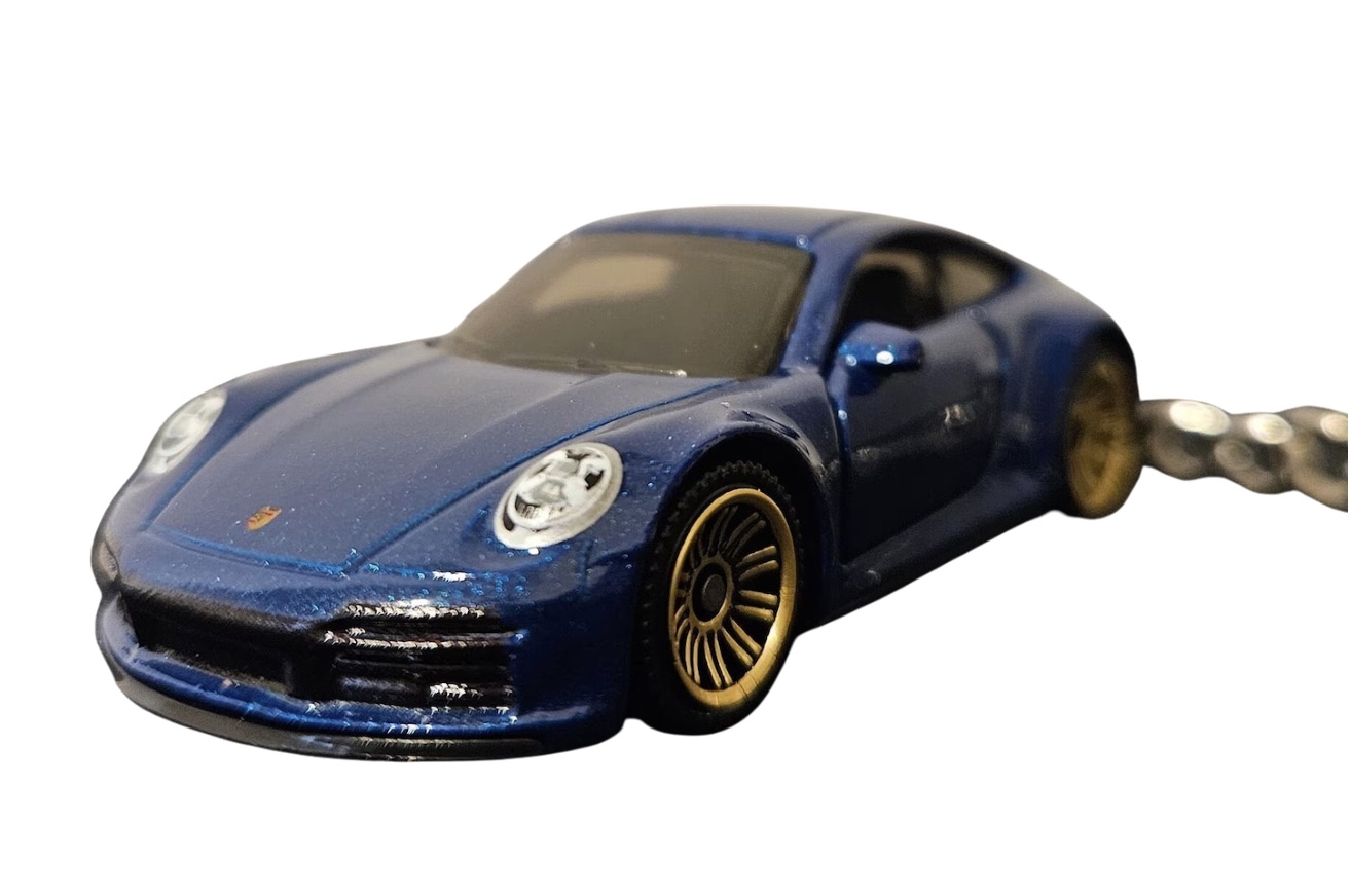 Porsche 911 Keychain - Image 3 of 5