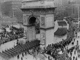 World War II "Washington Square Arch" Print