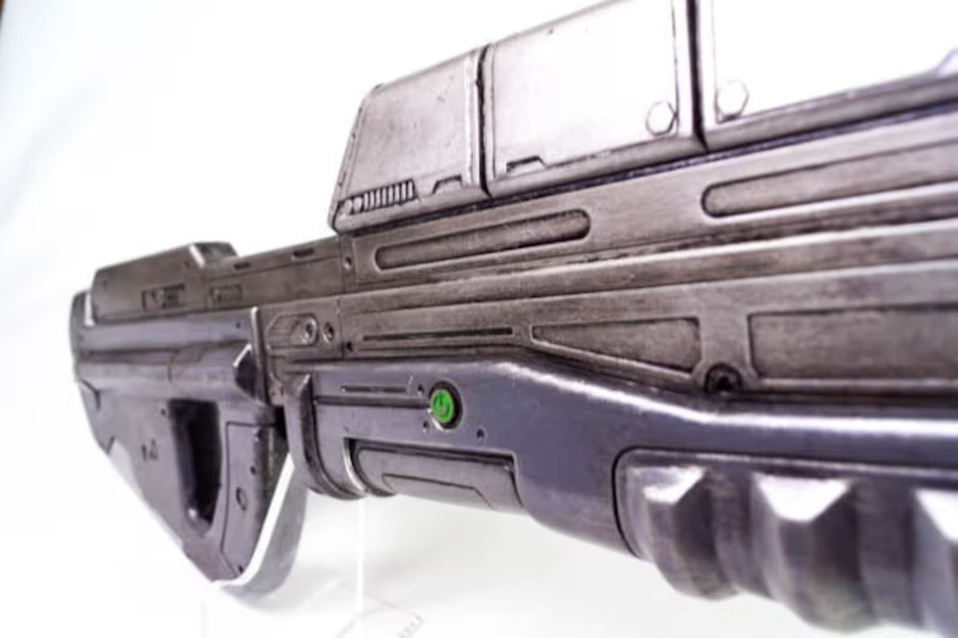MA5D Individual Combat Weapon Scale Model, Halo - Bild 3 aus 4