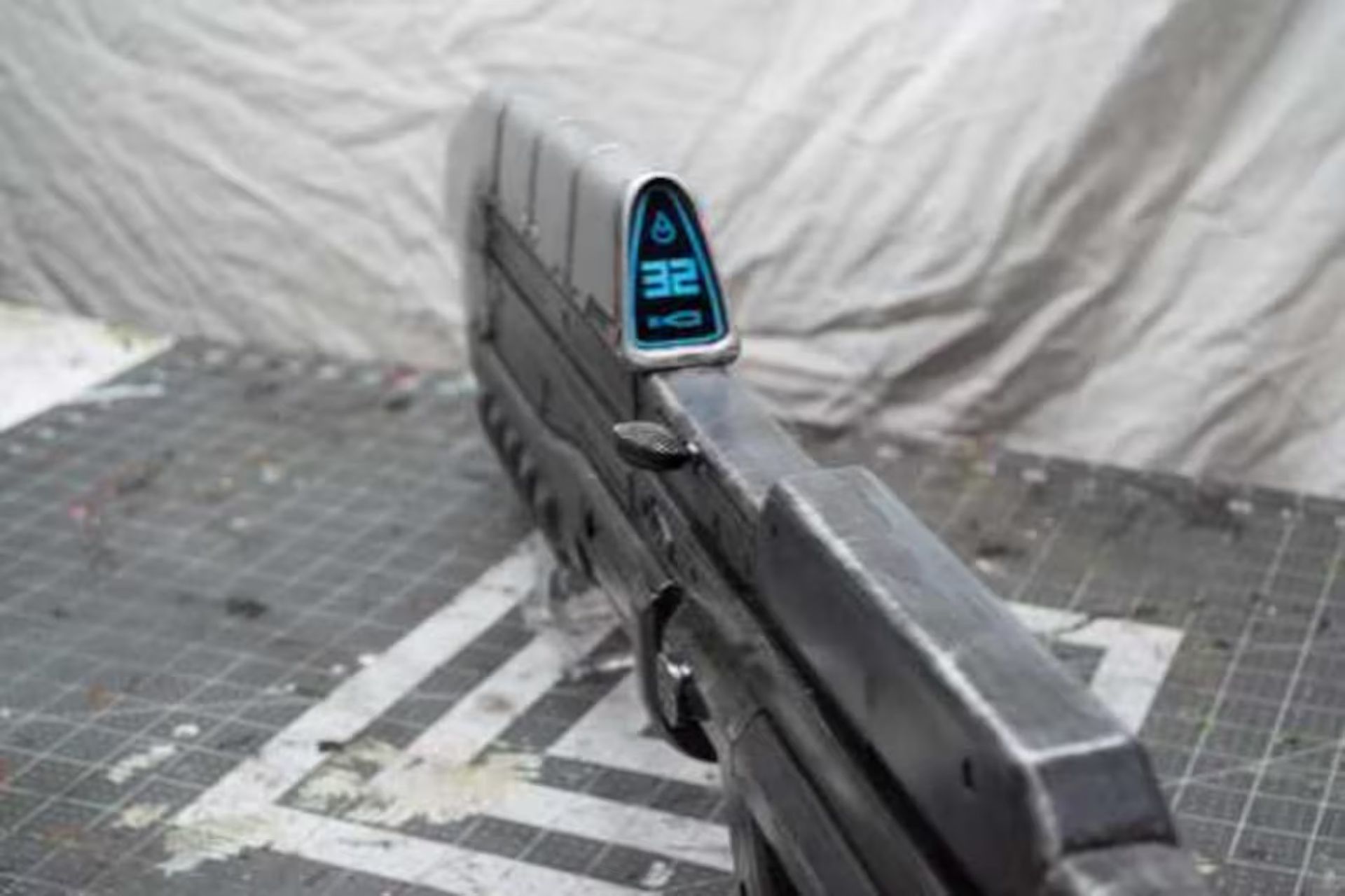 MA5D Individual Combat Weapon Scale Model, Halo - Bild 4 aus 4