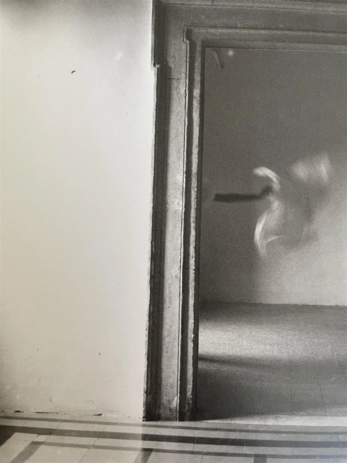 Francesca Woodman "Angel, Rome, 1977" Print - Bild 4 aus 6