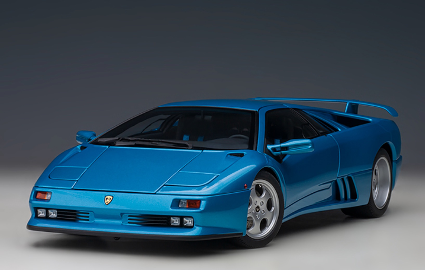 Lamborghini Diablo SE30 Scale Model