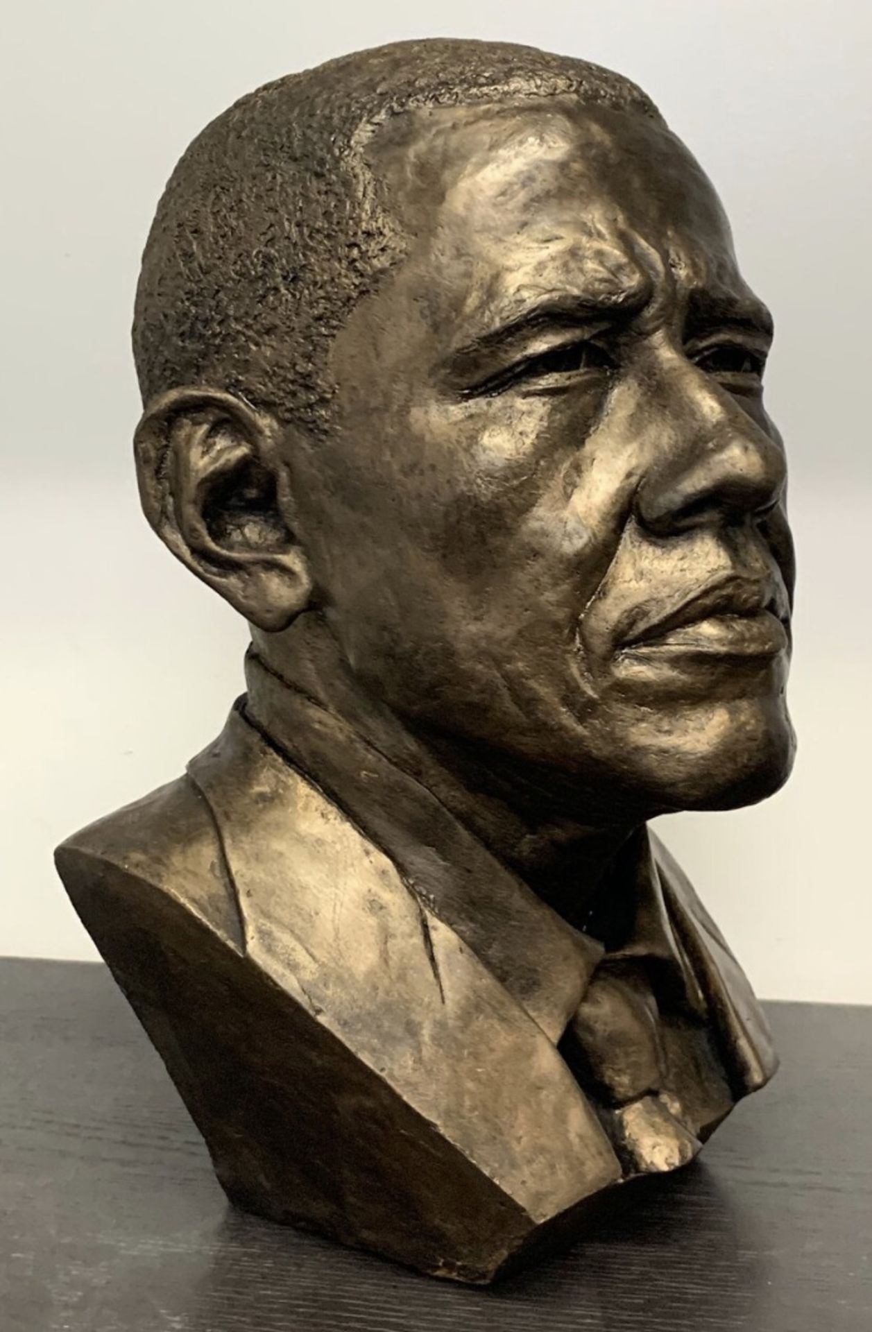 Barack Obama Bust - Bild 2 aus 2