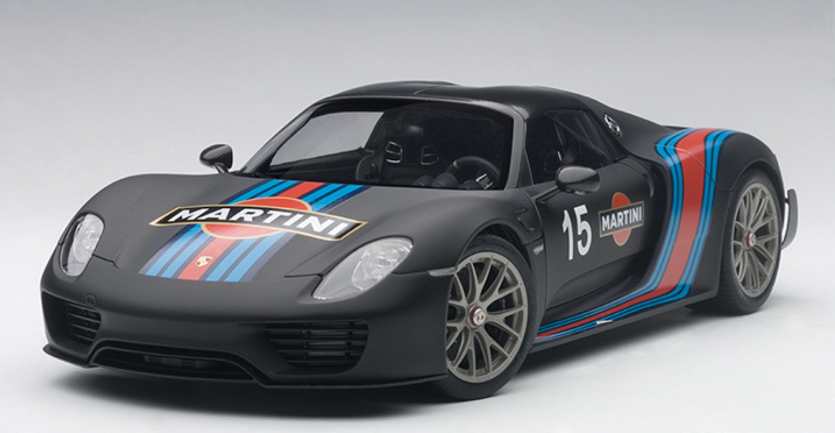 Porsche 918 Scale Model