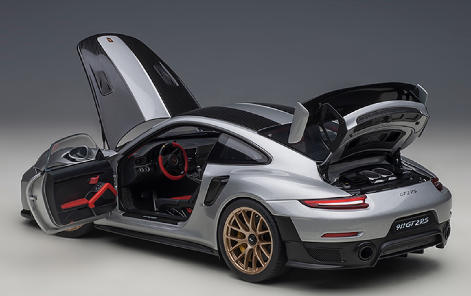 Porsche 911, 991, GT2 RS Scale Model - Image 3 of 7