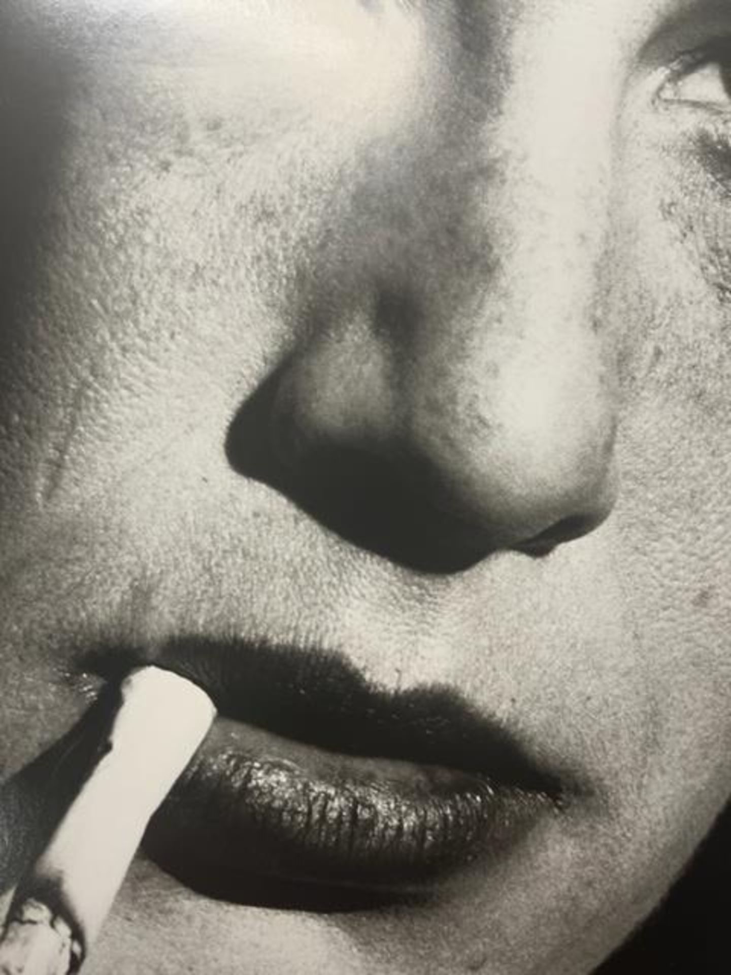 Helmut Newton "Debra Winger" Print. - Bild 6 aus 6