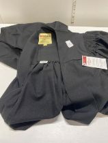 A new graduation gown size 44