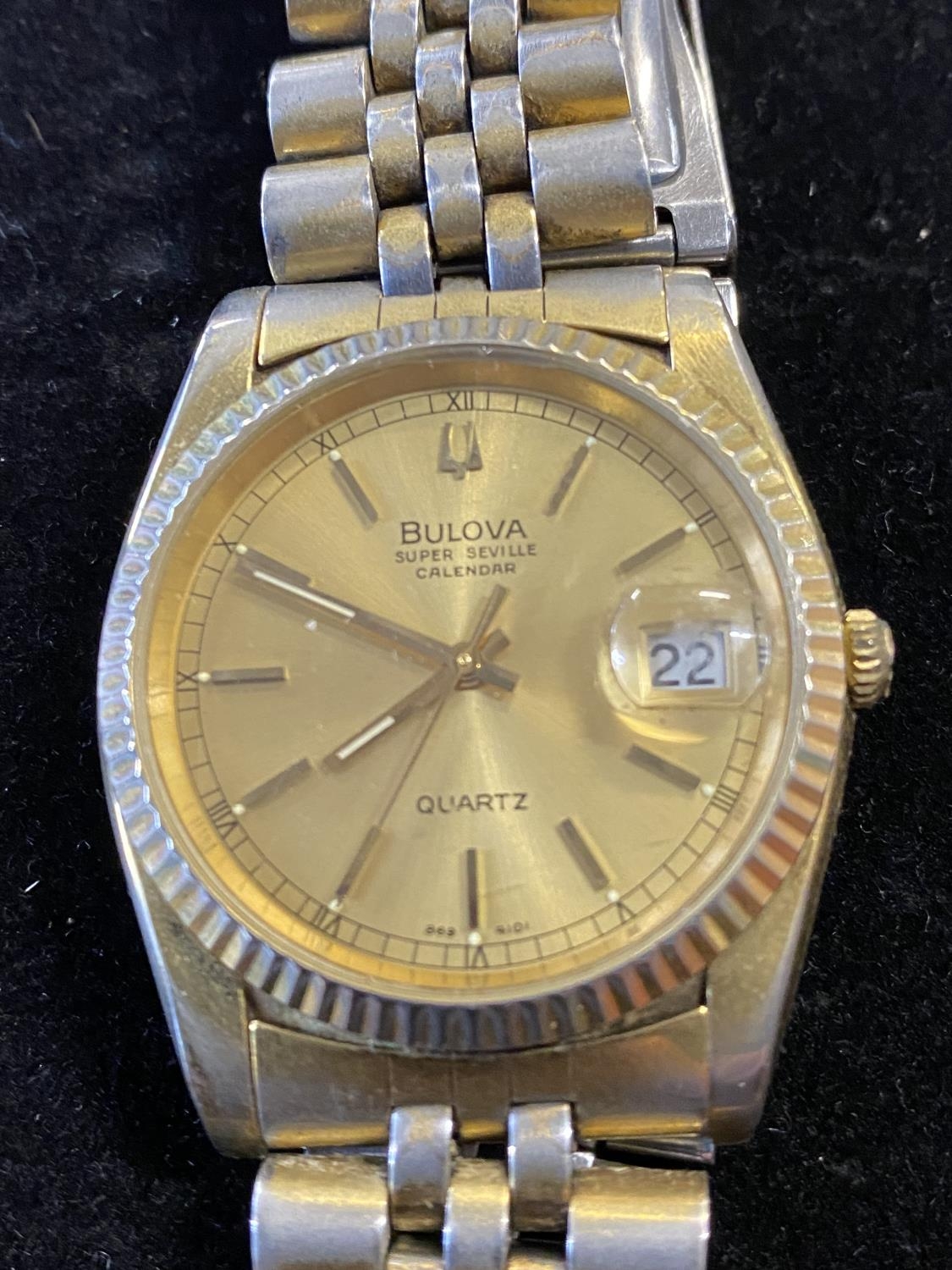 A men's Bulova Super Seville quartz watch with box and manual - Image 2 of 2