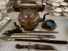 A selection of assorted metal wares etc