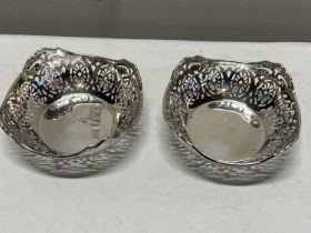 A pair of hallmarked silver bon bon dishes 56g