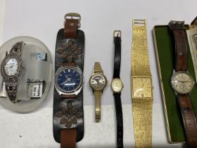 A selection of assorted vintage wristwatches