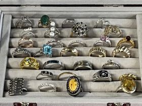 A job lot of assorted dress rings