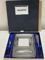 A boxed Chichester roast carving set