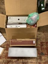 A selection of bulk head security lights (untested/unchecked)