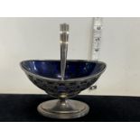 A hallmarked for London 1907 silver basket with blue liner, net weight of silver 180g