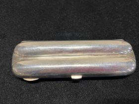 A hallmarked for Sheffield 1909 double cigar case by Walker and Hall, 89g