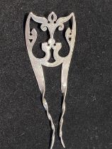 A hallmarked for Chester 1897 silver Art Noveau period hair slide, maker Hillard & Thomason, 18g