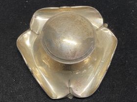 A hallmarked for Birmingham 1908 silver inkwell with blue liner, maker unknown ,gross weight 284g