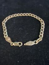 A 9ct gold bracelet 8.07g. Chain length 19cm overall.