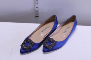 A pair of Manolo Blahnik shoes size 38 (worn)