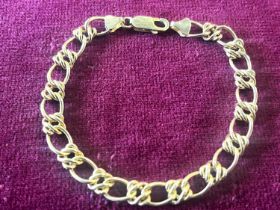 A 9ct gold bracelet 6.66g