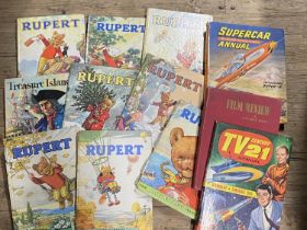 A job lot of assorted vintage Children's annuals shipping unavailable