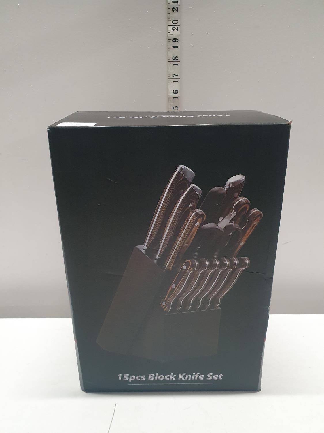 A boxed 15 piece knife set (unchecked). U.K post only