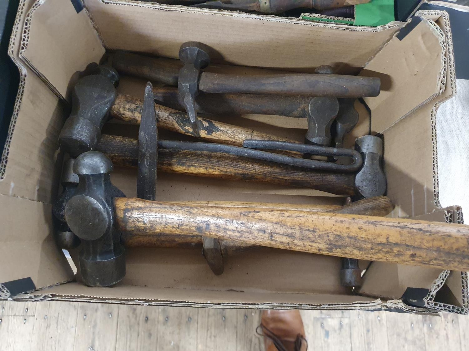 A job lot of hammers. Shipping unavailable