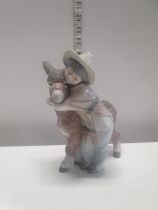 A Lladro figure 1181, shipping unavailable