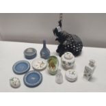 A selection of mainly Wedgwood ceramics and other. Shipping unavailable
