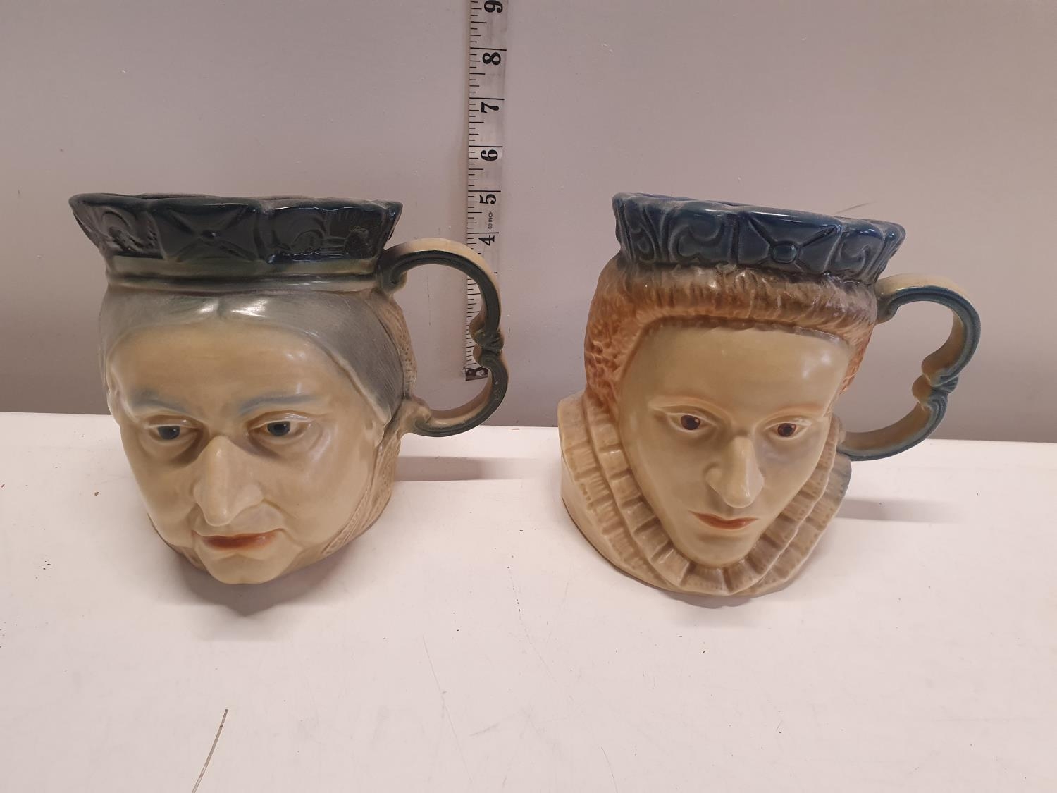 Two character jugs of Queen Victoria and Elizabeth I