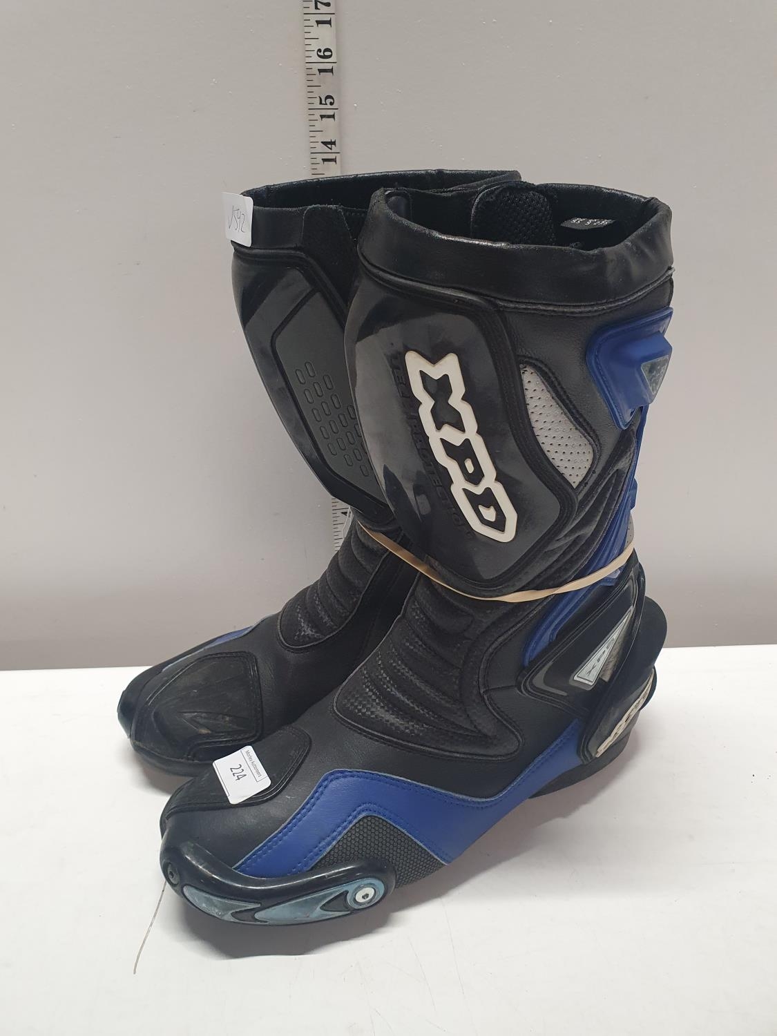 A pair of xp5 motorcycle boots size 9