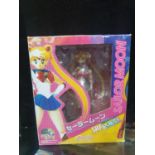 A boxed S.H.figuarts Sailor Moon figure. (unchecked)