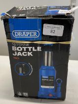 A boxed 10 tonne bottle jack.Shipping unavailable