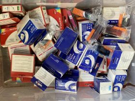 A large job lot of assorted ink cartridges (unchecked)