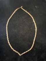 A 9ct tri colour gold necklace 3.04g