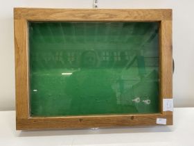 A dealers blazed display cabinet with key.60x45 cm.Shipping unavailable