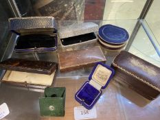 A selection of antique & vintage jewellery boxes