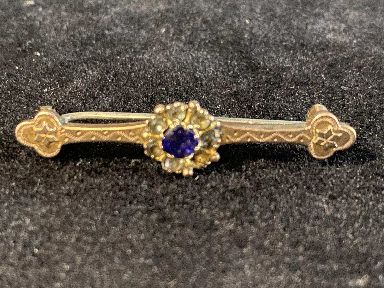 A antique 9ct gold bar brooch 1.69g