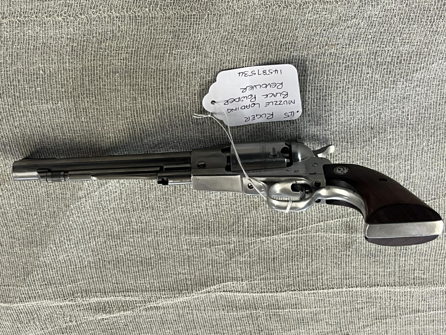 A Strum Ruger & Co "Old Army" muzzle loading .45 calibre revolver. 14587534. Current Firearm - Bild 5 aus 5