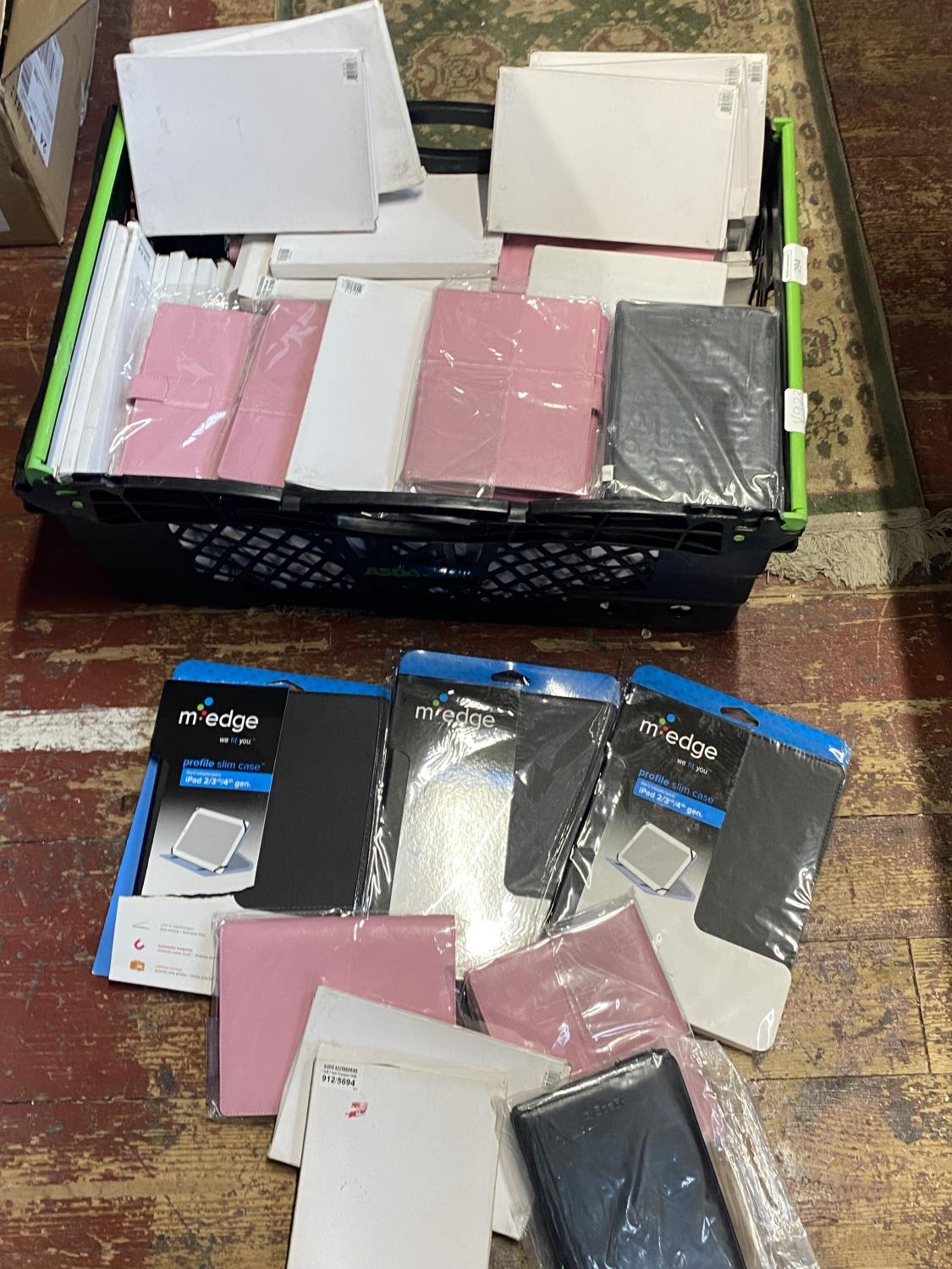 A job lot of assorted new Ipad and other new cases