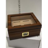 A new Cigaroll Cigar humidor