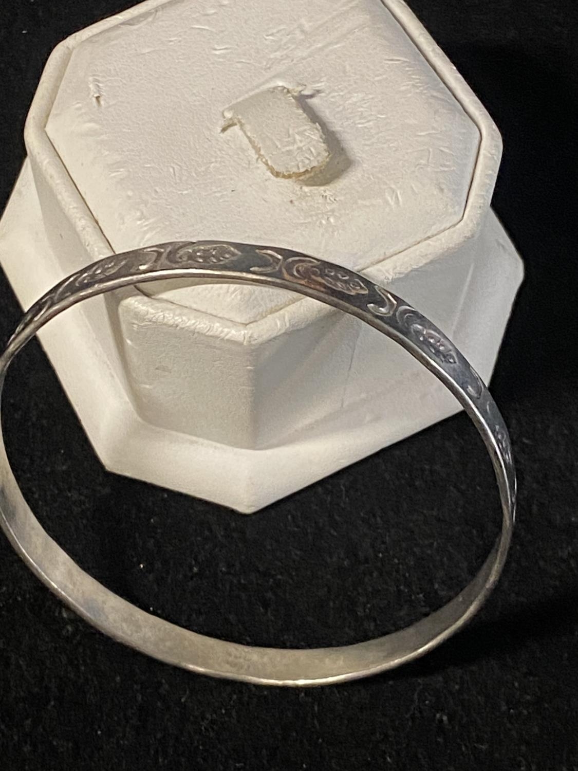 A sterling silver bangle