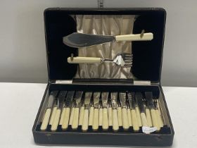 A Elkington Art Deco period cutlery set in box
