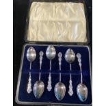 A set of six fully hallmarked tea spoons total weight 29.69g