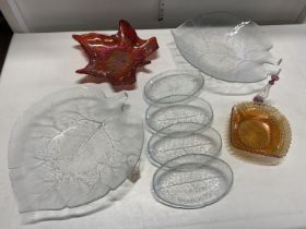 A selection of assorted vintage glass ware. No shipping