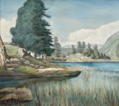 Deubelbeiss. Sign. 1955 dat. Vorgebirgslandschaft mit Alpsee und Schiff. Öl/Karton. 40 x 50 cm. R